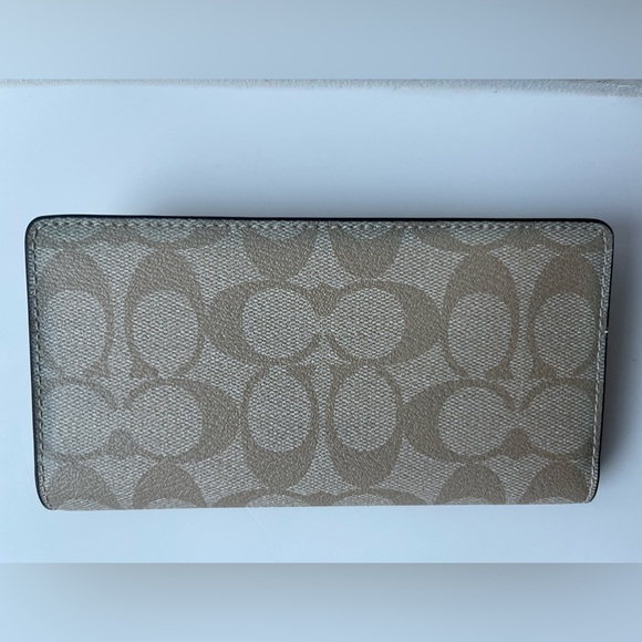 *REDUCED***Coach Signature Tri-Fold Long Leather Wallet with checkbook insert - Picture 12 of 14